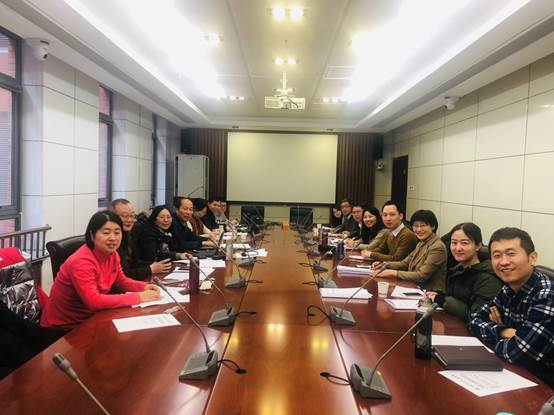 英国365集团网站工商管理专业召开2019级本科培养方案修订会议