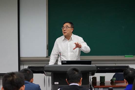 经理领衔英国365集团网站观摩课 大国崛起之际探讨资本金融