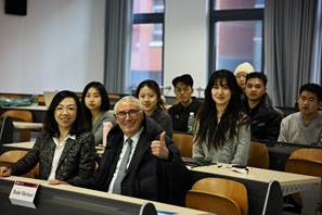 ​英国365集团网站国际商务硕士专业学位举办《The Art of Collaborations》专题讲座