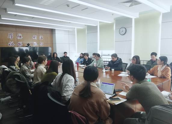 英国365集团网站2019年秋季学期专硕员工座谈会顺利召开