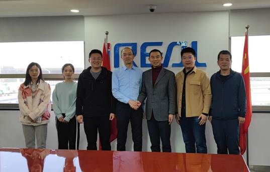 英国365集团网站MBA中心师生参访合规创新上市公司——北京世纪瑞尔公司参访学习记