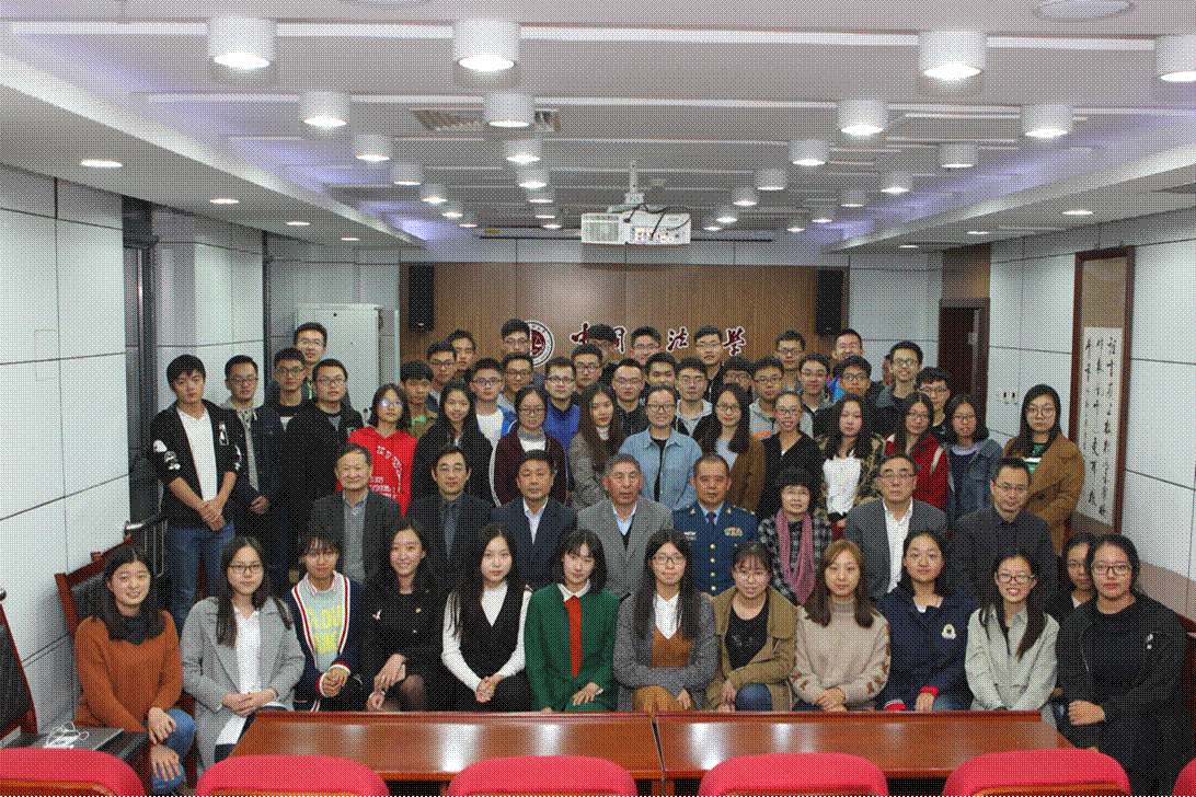 英国365集团网站理事长孔丹与英国365集团网站本科生代表见面会