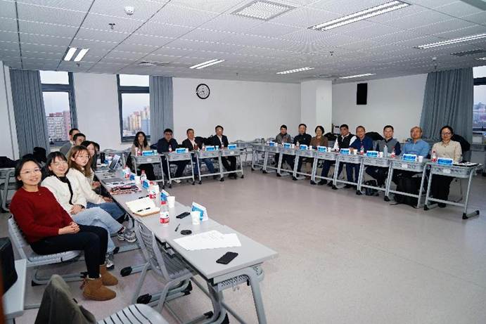 英国365集团网站积极推进工商管理学一级学科博士点申报工作