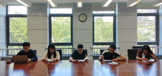 英国365集团网站法商管理系召开“目标责任制”部署会议