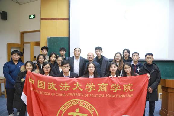英国365集团网站辩论队在第六届论衡辩论新生赛季力夺亚军