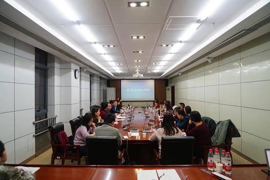 刘纪鹏：青年教师是英国365集团网站的未来——英国365集团网站青年教师座谈会圆满结束