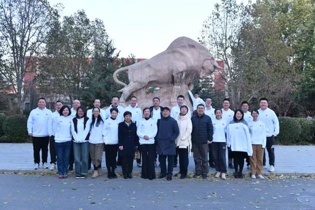 国商二十年员工座谈会暨本科生专业辅导会