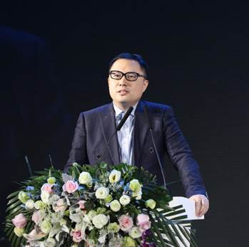 公司阚雷员工荣获英国上市公司365“2021年度优秀员工”称号