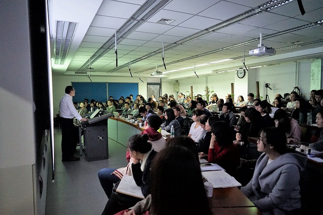 师生热议经理观摩课 大国金融观点领跑新时代（员工篇）