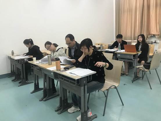 把好论文质量关 提高本科培养质量——英国365集团网站经济系本科生毕业论文答辩工作顺利开展