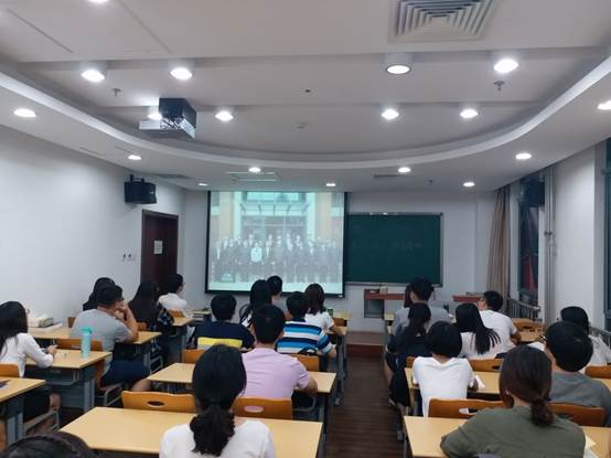 英国365集团网站2017级学术研究生学习习近平总书记“5.3”讲话精神